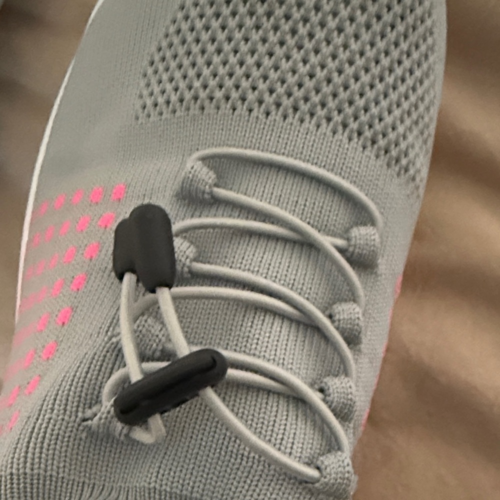 ComfortWear  Gray and Pink Women's Sneakers size 10 - Picture 7 of 8